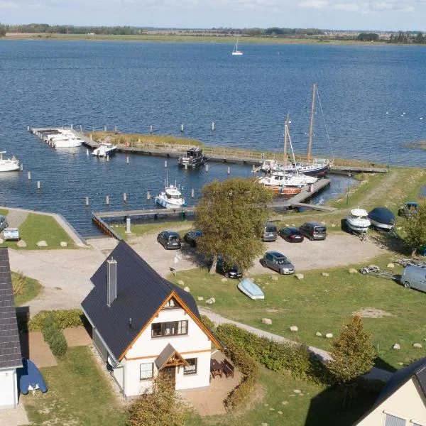 Ferienhaus Seeschwalbe, hotel di Vieregge