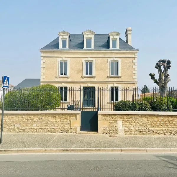 la maison de Martha, hotel in Jaunay-Marigny