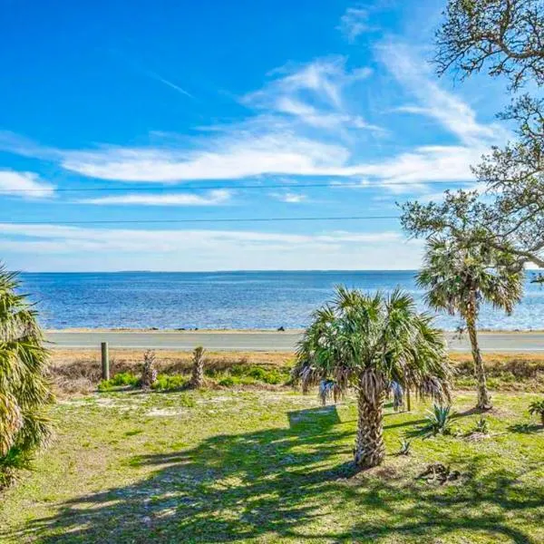 Bliss on the Bay: St. George Island şehrinde bir otel