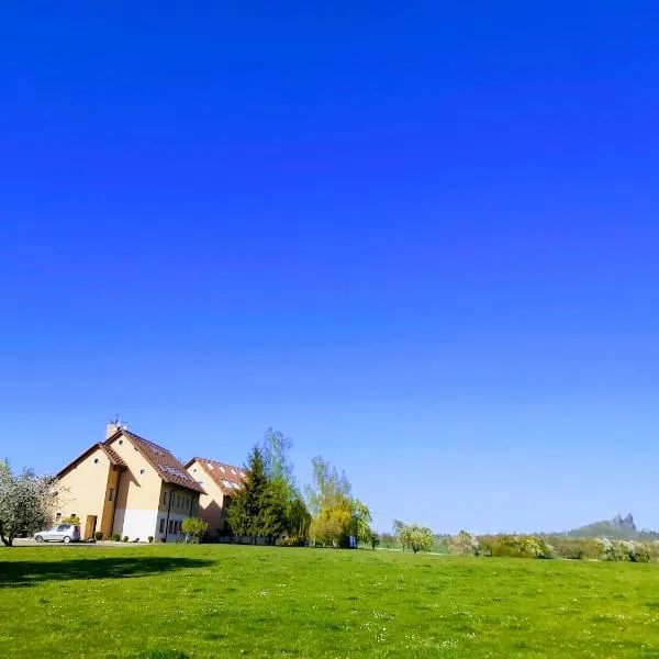 Resort Český ráj, hotel en Dobšín