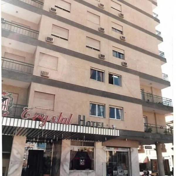 Crystal Hotel, hotel in Salta