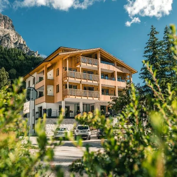 Garni Larix, hotel en Colfosco