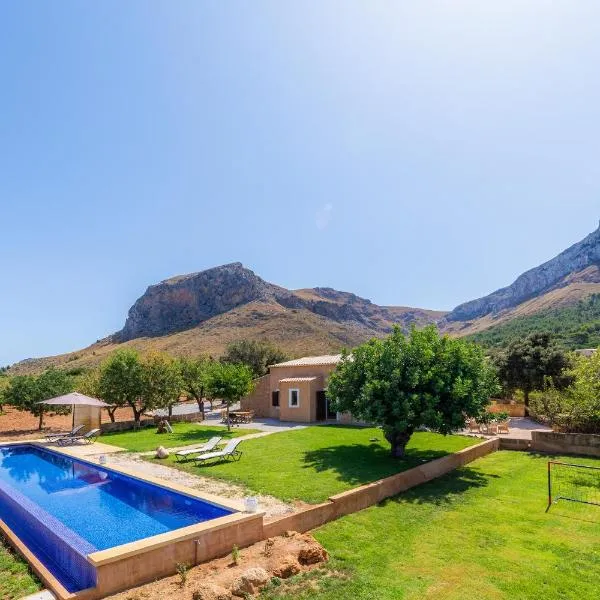 Finca Ca`n Jaumí, un paraíso con vista al mar y a la montaña, Hotel in Artá