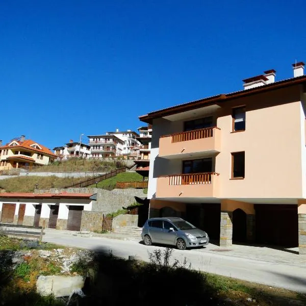 Krasi Apartments in Zornitsa Complex – hotel w mieście Stoykite