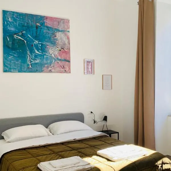 The Roof Garden - Bed&Breakfast, hotel in Frattamaggiore