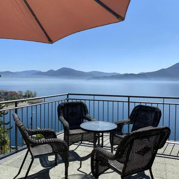 Villa Angelina Guest House, hotell i Cannero Riviera