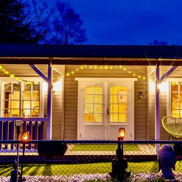 The Retreat Log Cabin, hotel in Kersey