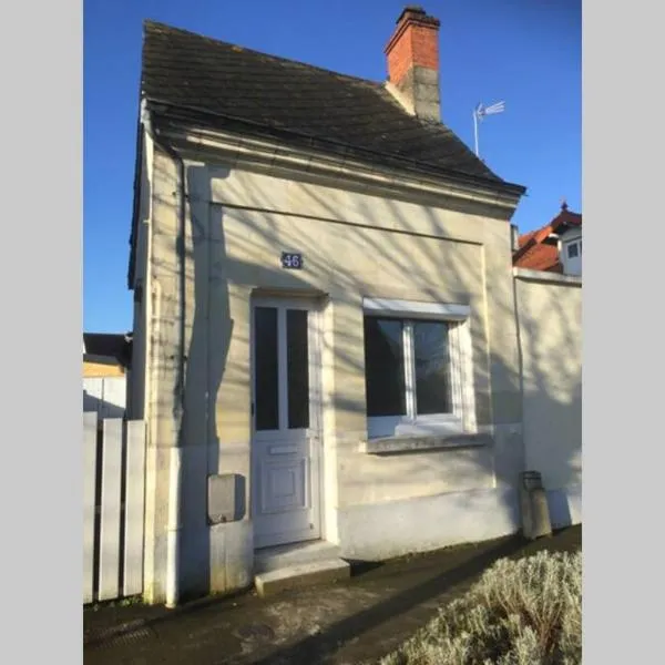 LA PETITE MAISON DE TATATE, hotel in Longué