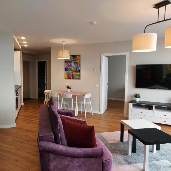 Irklo apartamentai su vaizdu į jūrą, hotel in Šventoji