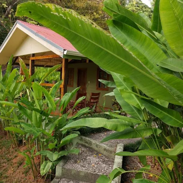 Cabina Rancho la Merced, hotel v destinaci Uvita