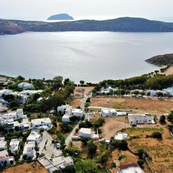 Serifos Sunset, hotell i Livadakia