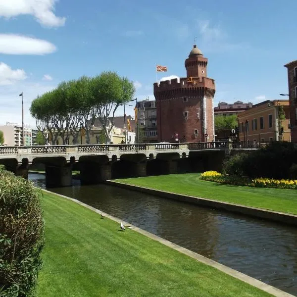 Hotel Alexander, hotel v mestu Perpignan