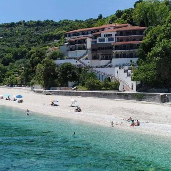 Karaoulanis Beach, hotel v destinaci Agios Ioannis Pelio
