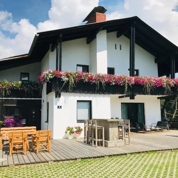 Landhaus Zirben, hotel v destinaci Bad Kleinkirchheim