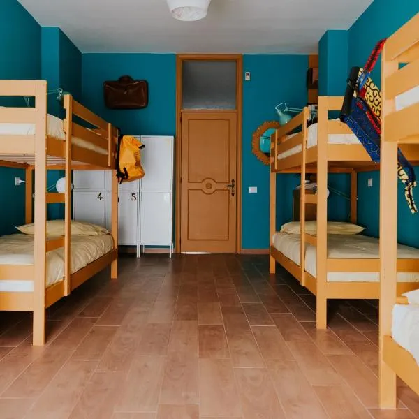 Habari We Dorm, hotel v Bari