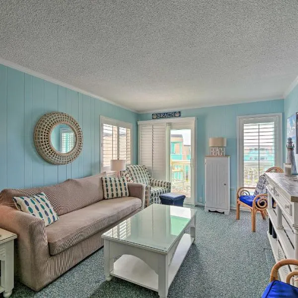 Beachfront Condo with Boardwalk and Pool Access!, hotel in Atlantic Beach