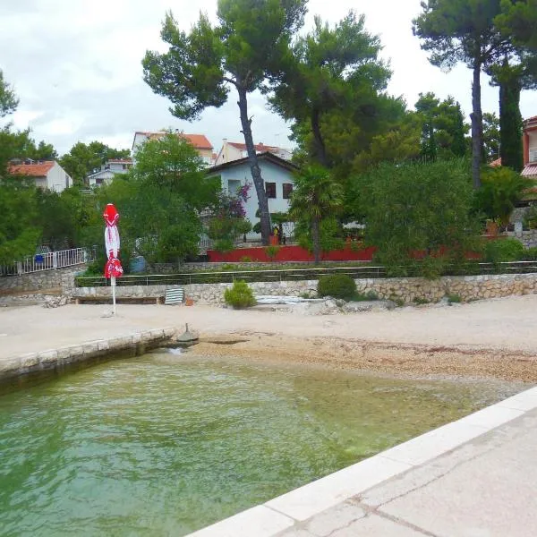Holiday Home Oleander, hotel di Zaboric