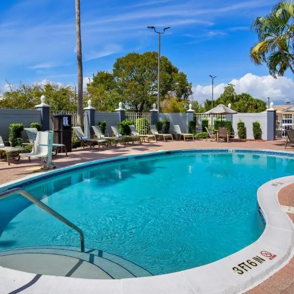 Best Western Fort Myers Inn and Suites, khách sạn ở Fort Myers