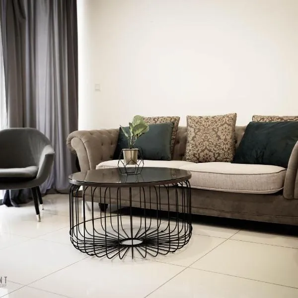 Marina Times Square Homestay by Evernent, hotel in Miri