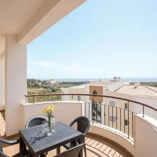 Meia Praia Beach Apartment, hotel in Albardeira
