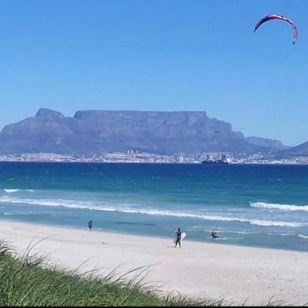 Waters Breakaway, Hotel in Bloubergstrand