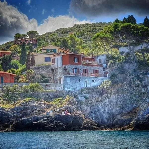 VILLA FLORA ARGENTARIO, ξενοδοχείο σε Porto Santo Stefano