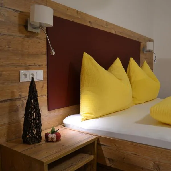 Landhaus Waldesruh, hotel in Oetz