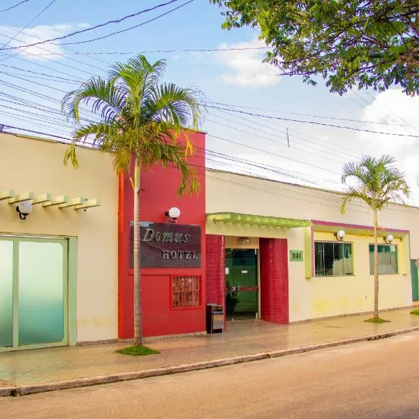 Domus Hotel Trindade Canaã dos Carajás，Canaã dos Carajás的飯店