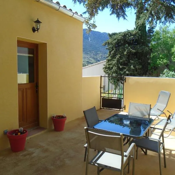 Gîte la tramontane, hotel em Latour-de-France