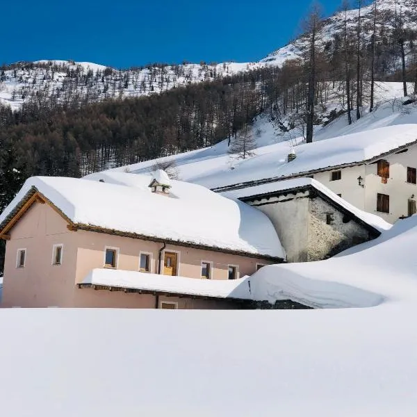 Giasson, hotel in Strambinello