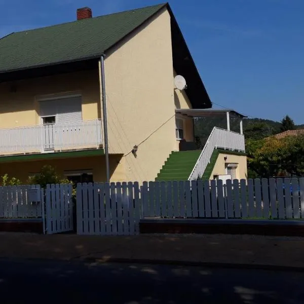 Ildi Apartman, hotel v destinácii Gyenesdiás