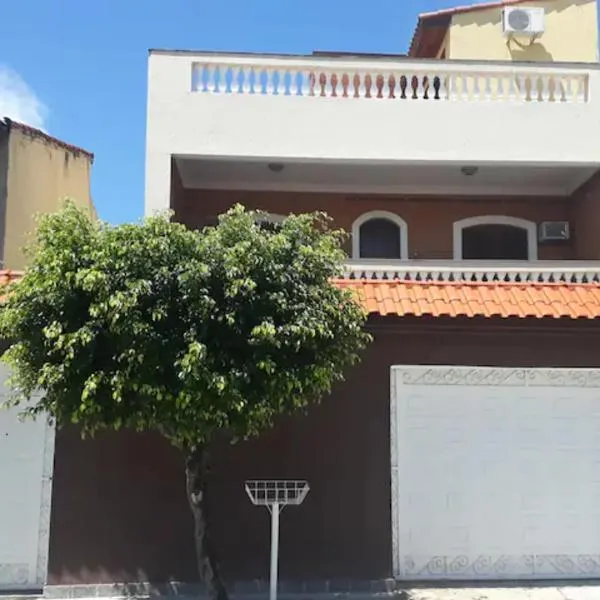 Casa com 6 quartos e confortável próxima ao Santuário, hotel in Aparecida