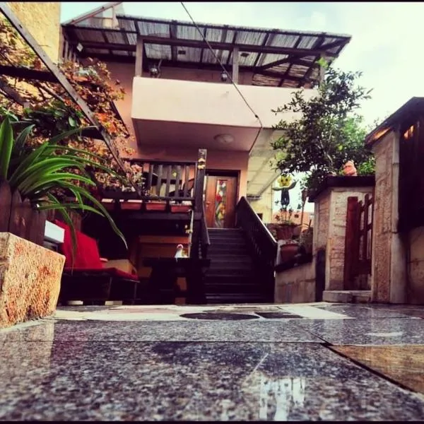 Vitrage Guest House, hotel en Bet Qeshet