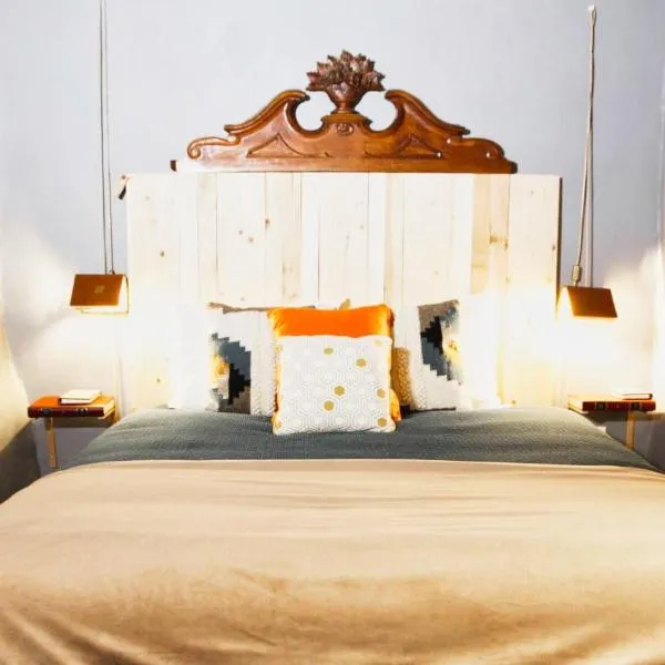 Le Bouquiniste, centre historique, fibre, ESS, rez-de-chaussée, BedinShop, hotel in Romans-sur-Isère