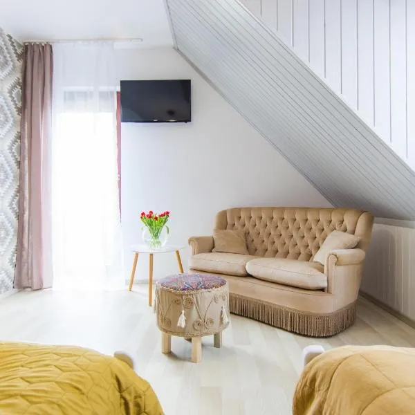 Gościniec Pod Lipą, hotell i Mikołajki