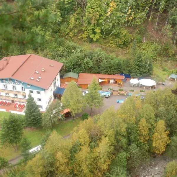 Sportland Inn, hotel di Schlaiten