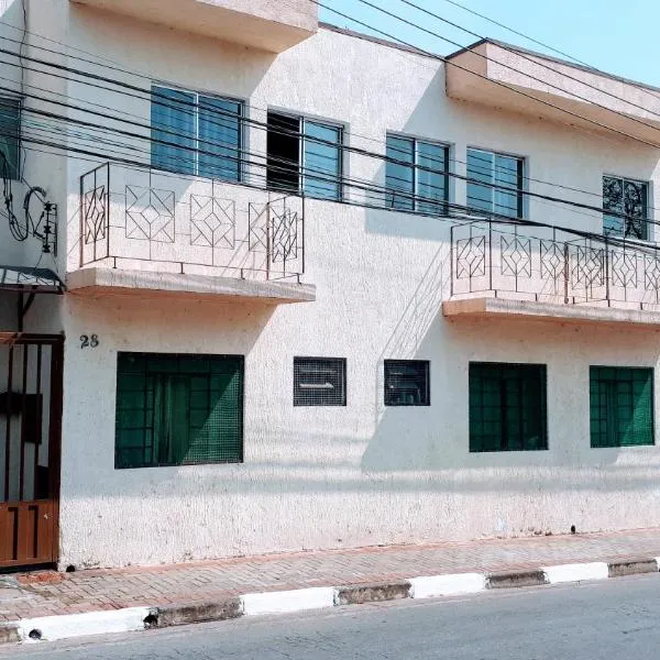 Hospedaria São Benedito, hotel in Remédios