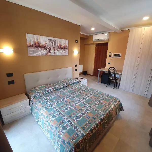 azalea Rooms & apartments domo 3 5, hotel v destinaci Baveno