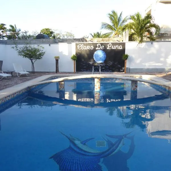 Claro de Luna – hotel w mieście Playa del Carmen