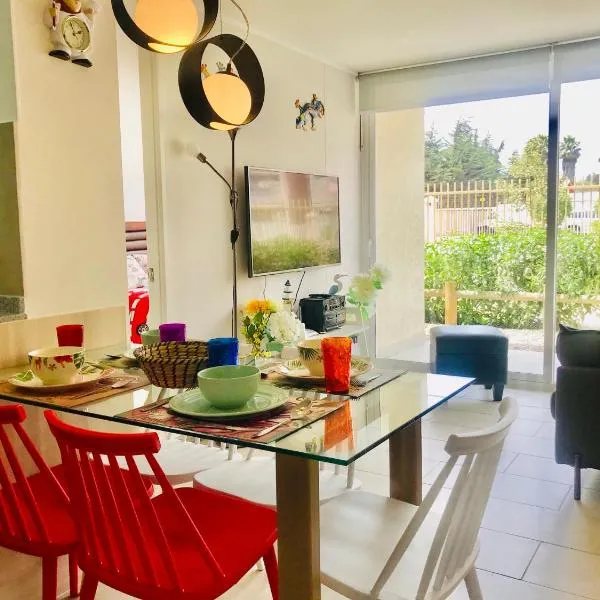 Entremar y piscina en La Serena, hotel din La Serena