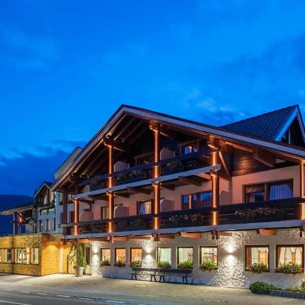 Hotel Brunnerhof, hotel v destinaci Rasun di Sotto