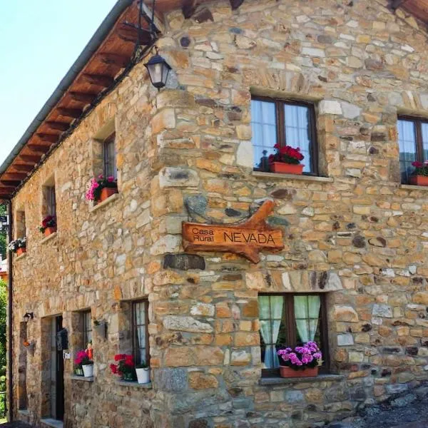Casa Rural Nevada, hotel in Horcadas