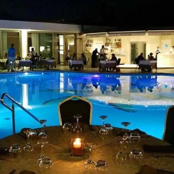 4 Spa Resort Hotel, hotell Catanias