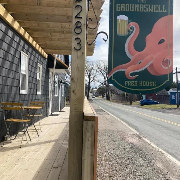 Groundswell Pub & Inn, hotel v destinaci DʼEscousse