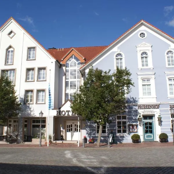 Hotel Friesenhof, hotel in Süderschweiburg