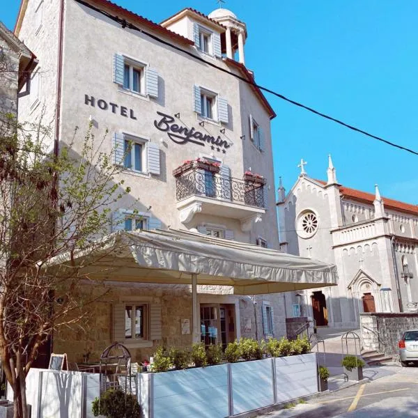 Benjamin Hotel, hotel a Kaštela (Castelli)