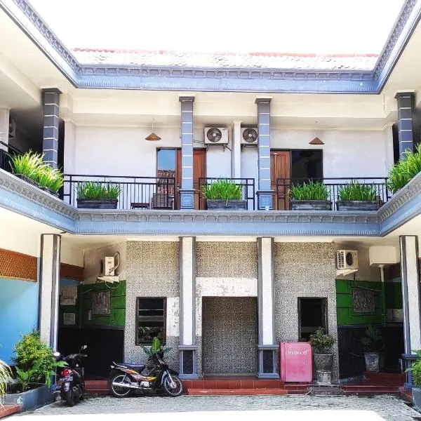 Hotel Salma Syariah Mitra RedDoorz near Terminal Baru Kediri, hotel v destinaci Kediri