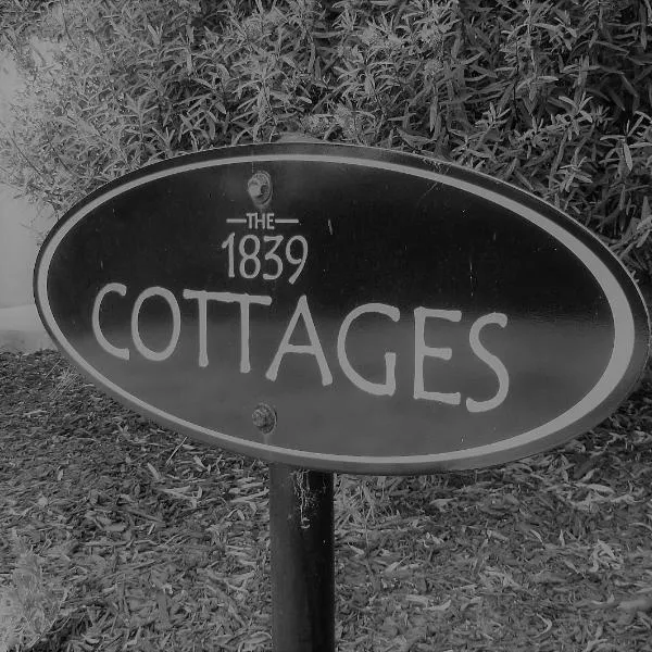 1839 Cottages, hotel in Hope Forest