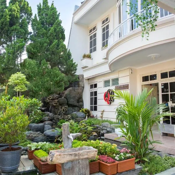 Griya QQ Guest House, hotel in Yogyakarta