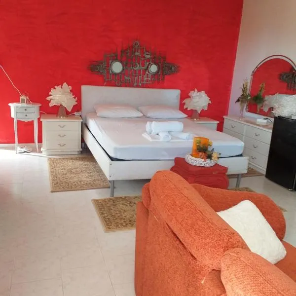 Roulas Cozy Apartments, hotel en Artemida